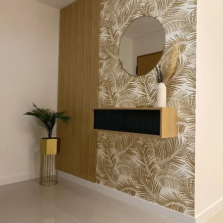 Garden Hill Apartment