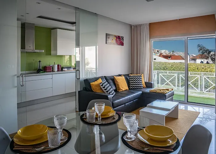 Garden Hill Apartment